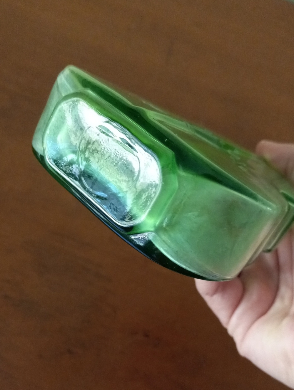 Vintage Green Glass Violin-Shaped Bottle - Picture 8 of 9